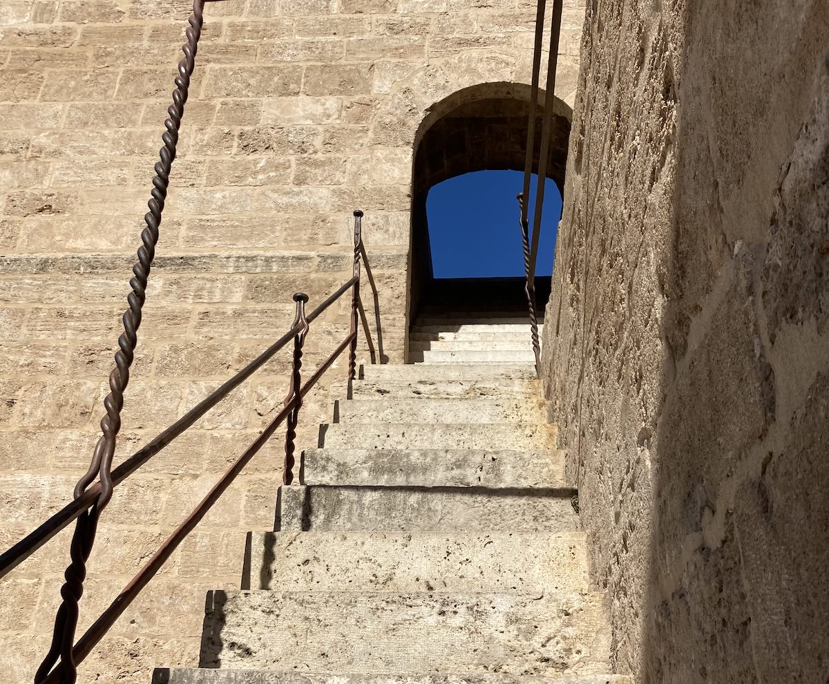 セラノスの塔の内部